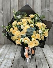 Букет цветов из:  Розы и Лизиантусы #REPLACE_PRED# Вишневогорске