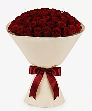 Букет 101 Бордовая роза Блэк Бакарра в Вишневогорске