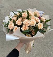 Букет Кремовые розы Латте в Вишневогорске