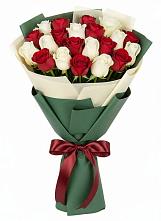 Букет Микс из красных и белых роз #REPLACE_PRED# Вишневогорске