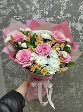Букет цветов из:  Гвоздики, Орхидеи и Розы #REPLACE_PRED# Вишневогорске