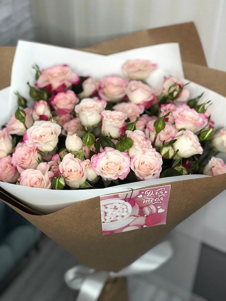 Букет цветов из: Розы в Вишневогорске