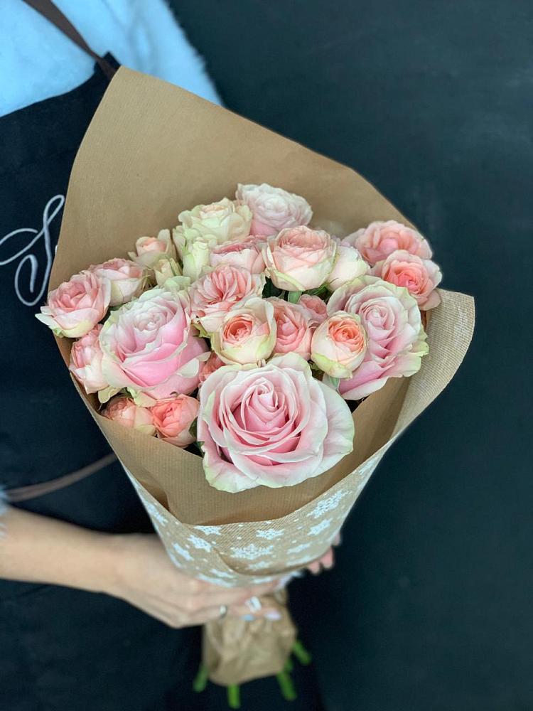 Букет цветов из: Хризантемы и Розы в Вишневогорске