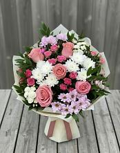 Букет цветов из:  Альстромерии, Гвоздики, Розы и Хризантемы в Вишневогорске