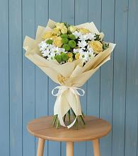 Букет цветов из:  Хризантемы и Розы в Вишневогорске