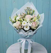 Букет цветов из:  Розы и Лизиантусы в Вишневогорске