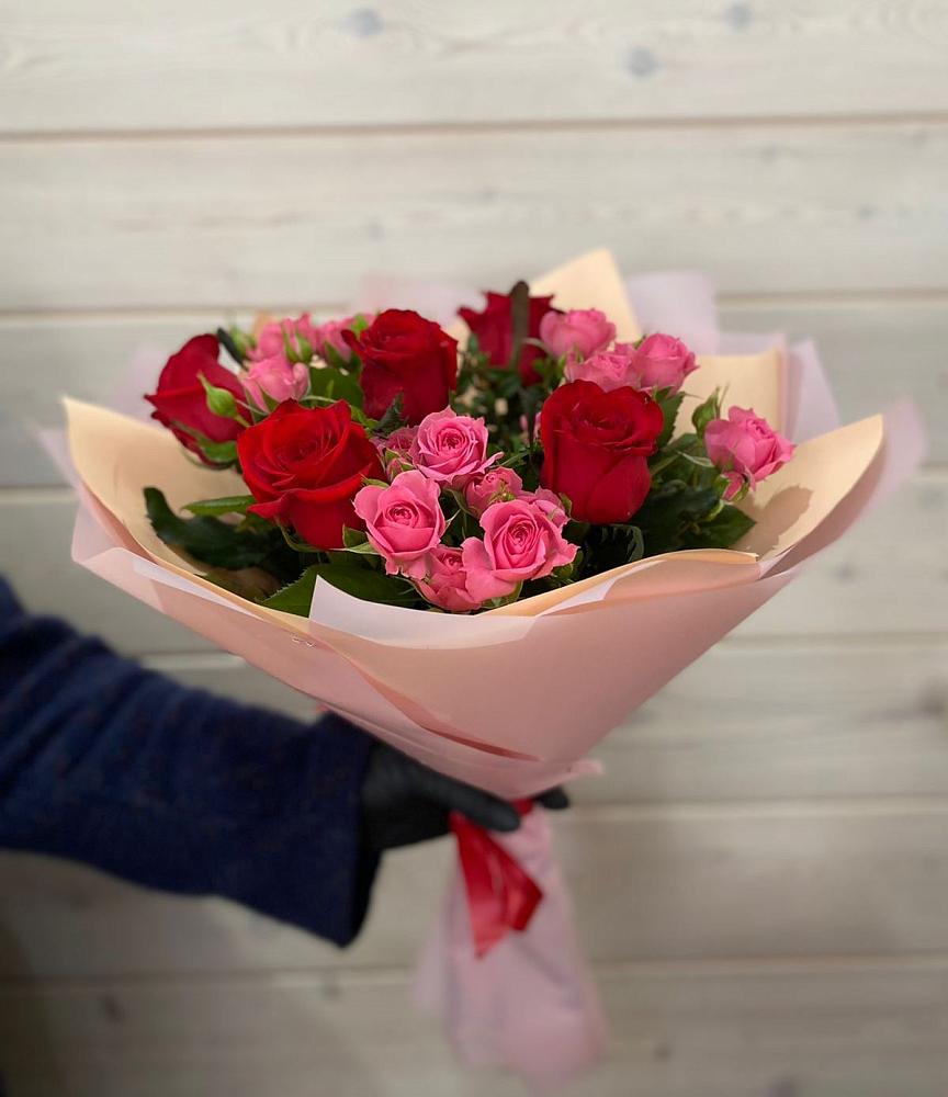 Букет цветов из: Розы в Вишневогорске