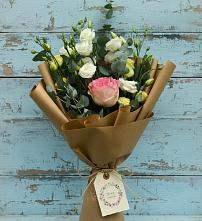 Букет цветов из:  Розы и Лизиантусы в Вишневогорске